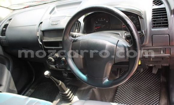 Buy Used Isuzu KB Red Car in Maputo in Maputo Buy Used Isuzu KB Red Car in Maputo in Maputo