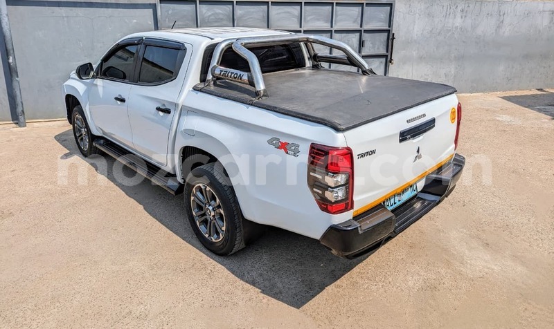 Big with watermark mitsubishi triton maputo maputo 39289