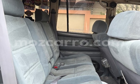 Comprar Usado Toyota Land Cruiser Azul Carro em Maputo em Maputo Comprar Usado Toyota Land Cruiser Azul Carro em Maputo em Maputo