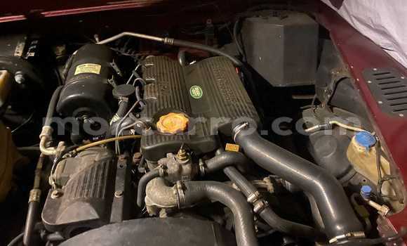 Tenga Tsaru Land Rover Defender Tsvuku Mota in Maputo in Maputo Tenga Tsaru Land Rover Defender Tsvuku Mota in Maputo in Maputo