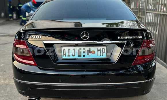 Comprar Usado Mercedes-Benz C-Classe Preto Carro em Maputo em Maputo Comprar Usado Mercedes-Benz C-Classe Preto Carro em Maputo em Maputo