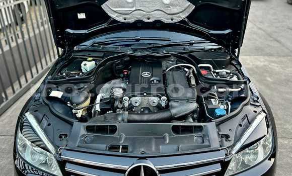 Comprar Usado Mercedes-Benz C-Classe Preto Carro em Maputo em Maputo Comprar Usado Mercedes-Benz C-Classe Preto Carro em Maputo em Maputo
