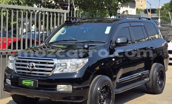 Comprar Usado Toyota Land Cruiser Preto Carro em Maputo em Maputo