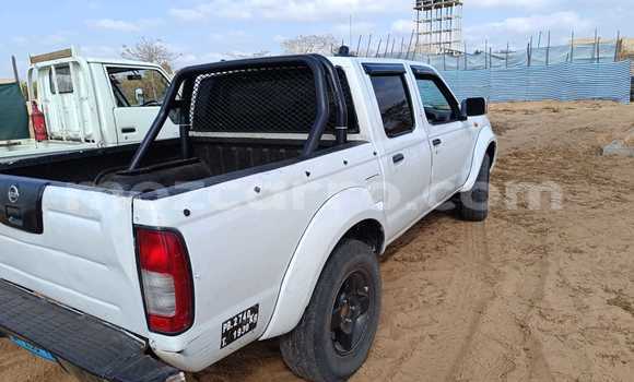 Buy Used Nissan Hardbody White Car in Maputo in Maputo Buy Used Nissan Hardbody White Car in Maputo in Maputo
