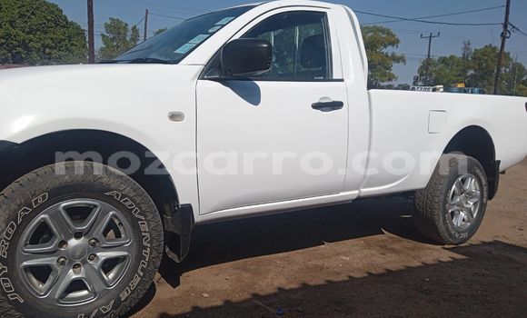 Nunua Ilio tumika Mitsubishi Triton Nyeupe Gari ndani ya Maputo nchini Maputo Nunua Ilio tumika Mitsubishi Triton Nyeupe Gari ndani ya Maputo nchini Maputo