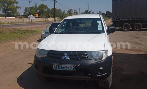 Nunua Ilio tumika Mitsubishi Triton Nyeupe Gari ndani ya Maputo nchini Maputo Nunua Ilio tumika Mitsubishi Triton Nyeupe Gari ndani ya Maputo nchini Maputo