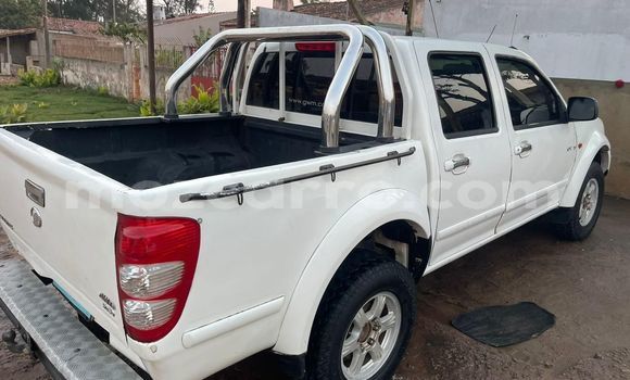 Tenga Tsaru Isuzu KB Chena Mota in Maputo in Maputo Tenga Tsaru Isuzu KB Chena Mota in Maputo in Maputo