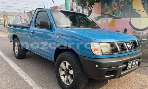 Comprar Usado Nissan Hardbody Azul Carro em Maputo em Maputo