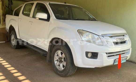 Tenga Tsaru Isuzu KB Chena Mota in Maputo in Maputo Tenga Tsaru Isuzu KB Chena Mota in Maputo in Maputo