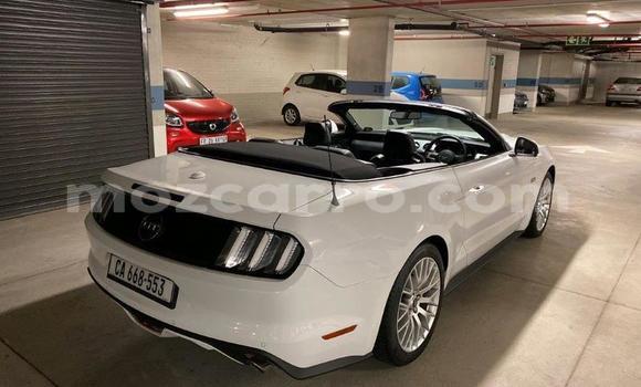Comprar Usado Ford Mustang Branco Carro em Maputo em Maputo Comprar Usado Ford Mustang Branco Carro em Maputo em Maputo