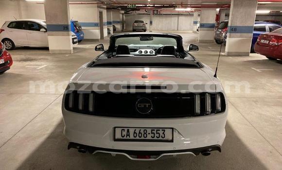 Comprar Usado Ford Mustang Branco Carro em Maputo em Maputo Comprar Usado Ford Mustang Branco Carro em Maputo em Maputo