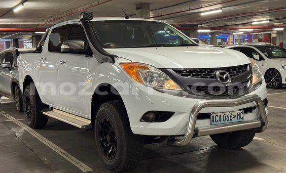 Tenga Tsaru Mazda BT-50 Chena Mota in Maputo in Maputo