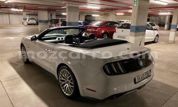 Comprar Usado Ford Mustang Branco Carro em Maputo em Maputo Comprar Usado Ford Mustang Branco Carro em Maputo em Maputo