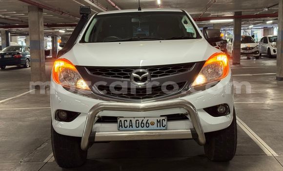 Nunua Ilio tumika Mazda BT-50 Nyeupe Gari ndani ya Maputo nchini Maputo Nunua Ilio tumika Mazda BT-50 Nyeupe Gari ndani ya Maputo nchini Maputo