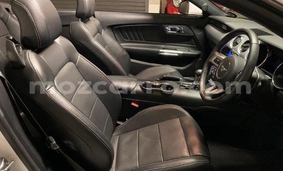 Comprar Usado Ford Mustang Branco Carro em Maputo em Maputo Comprar Usado Ford Mustang Branco Carro em Maputo em Maputo