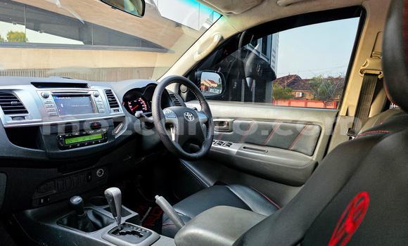 Tenga Tsaru Toyota Hilux Chena Mota in Maputo in Maputo Tenga Tsaru Toyota Hilux Chena Mota in Maputo in Maputo