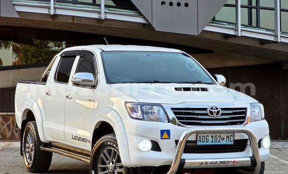 Tenga Tsaru Toyota Hilux Chena Mota in Maputo in Maputo Tenga Tsaru Toyota Hilux Chena Mota in Maputo in Maputo