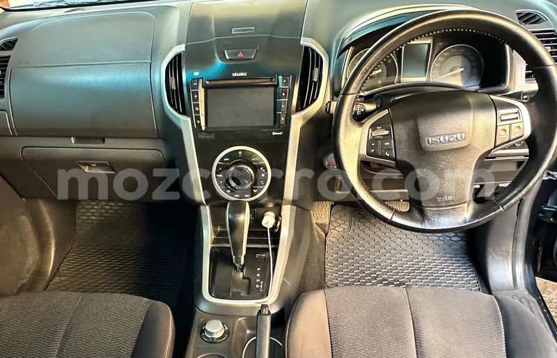 Big with watermark isuzu d max maputo maputo 39370