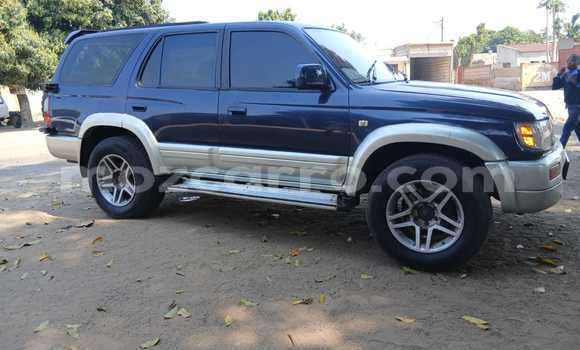 Comprar Usado Toyota Hilux Surf Azul Carro em Maputo em Maputo