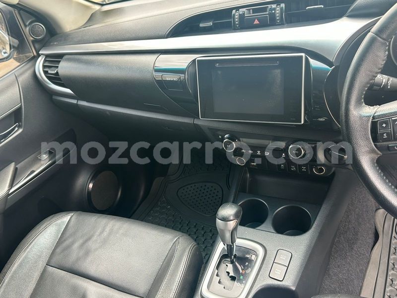 Big with watermark toyota hilux maputo maputo 39384