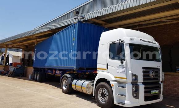 Comprar Usado Volkswagen TRUCK Branco Caminhão em Namaacha em Maputo Comprar Usado Volkswagen TRUCK Branco Caminhão em Namaacha em Maputo