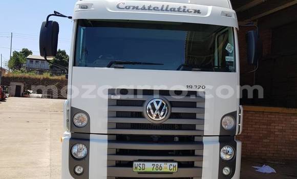 Comprar Usado Volkswagen TRUCK Branco Caminhão em Namaacha em Maputo Comprar Usado Volkswagen TRUCK Branco Caminhão em Namaacha em Maputo
