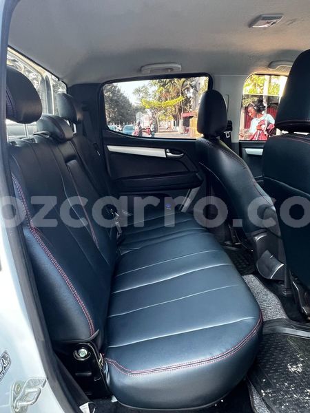 Big with watermark isuzu d max maputo maputo 39391