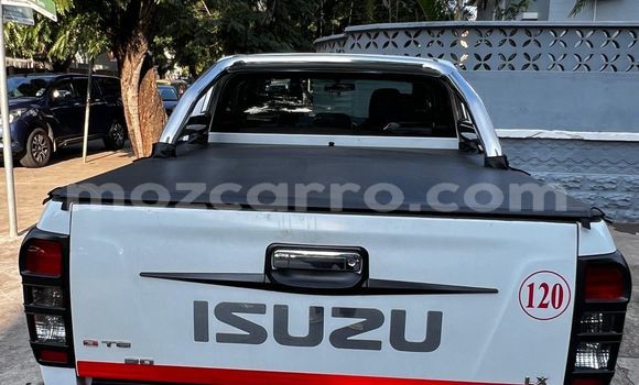 Comprar Usado Isuzu D-MAX Branco Carro em Maputo em Maputo Comprar Usado Isuzu D-MAX Branco Carro em Maputo em Maputo