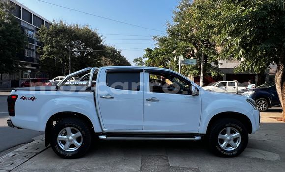 Comprar Usado Isuzu D-MAX Branco Carro em Maputo em Maputo Comprar Usado Isuzu D-MAX Branco Carro em Maputo em Maputo