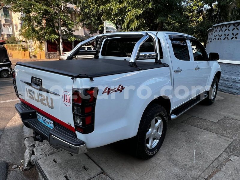 Big with watermark isuzu d max maputo maputo 39391