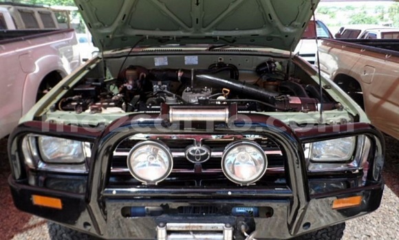 Comprar Usado Toyota Hilux Verde Carro em Maputo em Maputo Comprar Usado Toyota Hilux Verde Carro em Maputo em Maputo