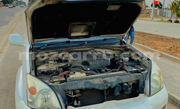 Nunua Ilio tumika Toyota Land Cruiser Prado Nyeupe Gari ndani ya Maputo nchini Maputo Nunua Ilio tumika Toyota Land Cruiser Prado Nyeupe Gari ndani ya Maputo nchini Maputo