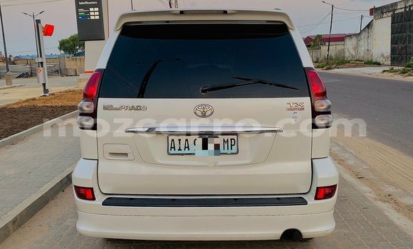 Nunua Ilio tumika Toyota Land Cruiser Prado Nyeupe Gari ndani ya Maputo nchini Maputo Nunua Ilio tumika Toyota Land Cruiser Prado Nyeupe Gari ndani ya Maputo nchini Maputo