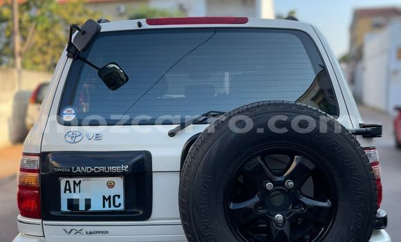 Tenga Tsaru Toyota Land Cruiser Chena Mota in Maputo in Maputo Tenga Tsaru Toyota Land Cruiser Chena Mota in Maputo in Maputo