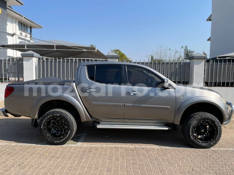 Big with watermark mitsubishi triton maputo maputo 39401