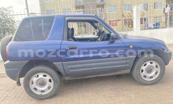 Comprar Usado Toyota RAV4 Azul Carro em Maputo em Maputo Comprar Usado Toyota RAV4 Azul Carro em Maputo em Maputo