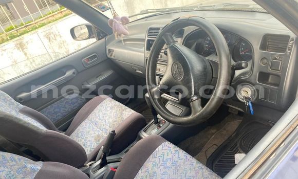 Comprar Usado Toyota RAV4 Azul Carro em Maputo em Maputo Comprar Usado Toyota RAV4 Azul Carro em Maputo em Maputo
