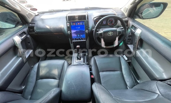 Nunua Ilio tumika Toyota Land Cruiser Prado Nyeupe Gari ndani ya Maputo nchini Maputo Nunua Ilio tumika Toyota Land Cruiser Prado Nyeupe Gari ndani ya Maputo nchini Maputo