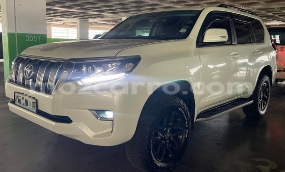 Nunua Ilio tumika Toyota Land Cruiser Prado Nyeupe Gari ndani ya Maputo nchini Maputo Nunua Ilio tumika Toyota Land Cruiser Prado Nyeupe Gari ndani ya Maputo nchini Maputo