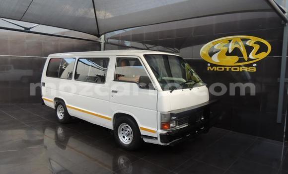 Buy Used Toyota Hiace White Car in Maputo in Maputo Buy Used Toyota Hiace White Car in Maputo in Maputo