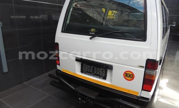 Buy Used Toyota Hiace White Car in Maputo in Maputo Buy Used Toyota Hiace White Car in Maputo in Maputo