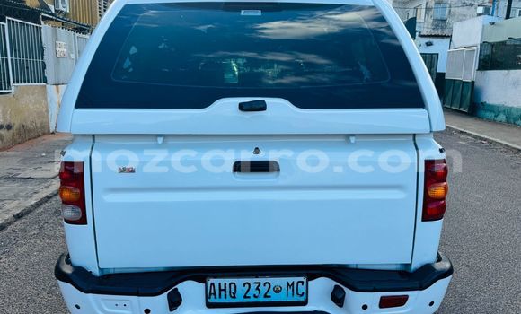 Nunua Ilio tumika Mahindra Scorpio Nyeupe Gari ndani ya Maputo nchini Maputo Nunua Ilio tumika Mahindra Scorpio Nyeupe Gari ndani ya Maputo nchini Maputo