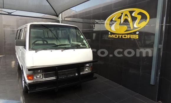 Buy Used Toyota Hiace White Car in Maputo in Maputo Buy Used Toyota Hiace White Car in Maputo in Maputo