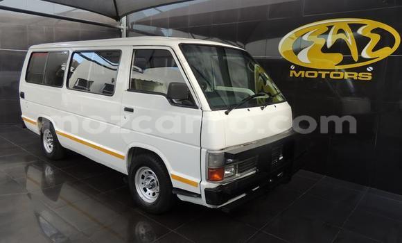 Buy Used Toyota Hiace White Car in Maputo in Maputo Buy Used Toyota Hiace White Car in Maputo in Maputo