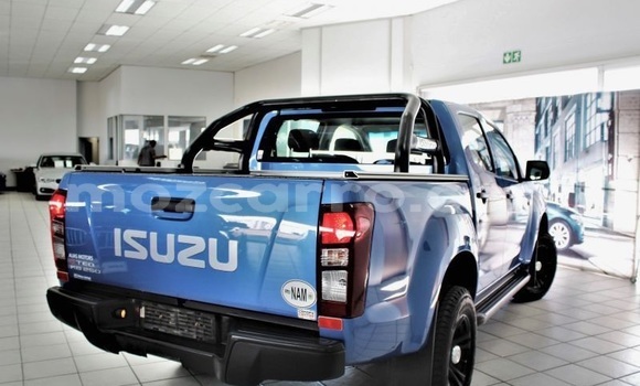 Comprar Usado Isuzu KB Azul Carro em Maputo em Maputo Comprar Usado Isuzu KB Azul Carro em Maputo em Maputo