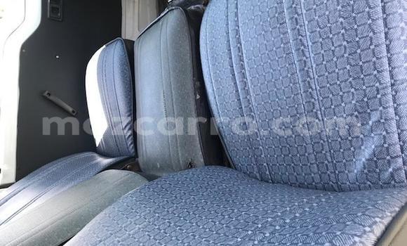 Buy Used Toyota Hiace White Car in Maputo in Maputo Buy Used Toyota Hiace White Car in Maputo in Maputo
