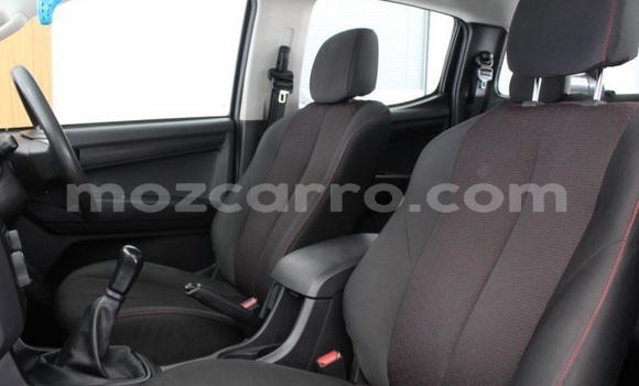 Comprar Usado Isuzu KB Azul Carro em Maputo em Maputo Comprar Usado Isuzu KB Azul Carro em Maputo em Maputo