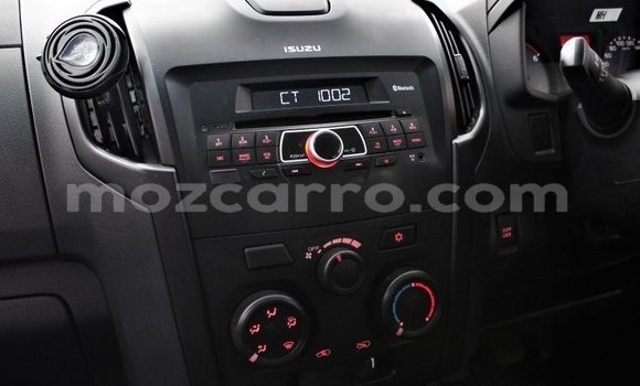 Comprar Usado Isuzu KB Azul Carro em Maputo em Maputo Comprar Usado Isuzu KB Azul Carro em Maputo em Maputo