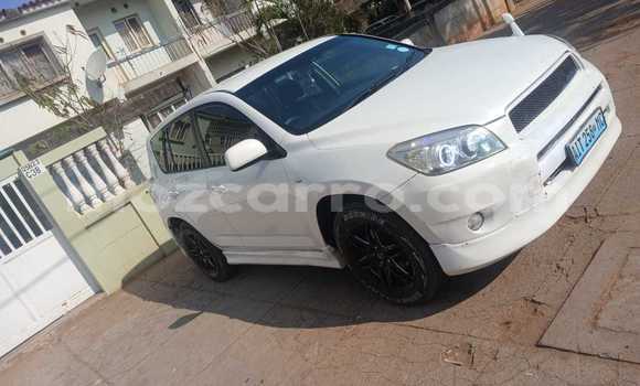Buy Used Toyota RAV4 White Car in Maputo in Maputo Buy Used Toyota RAV4 White Car in Maputo in Maputo