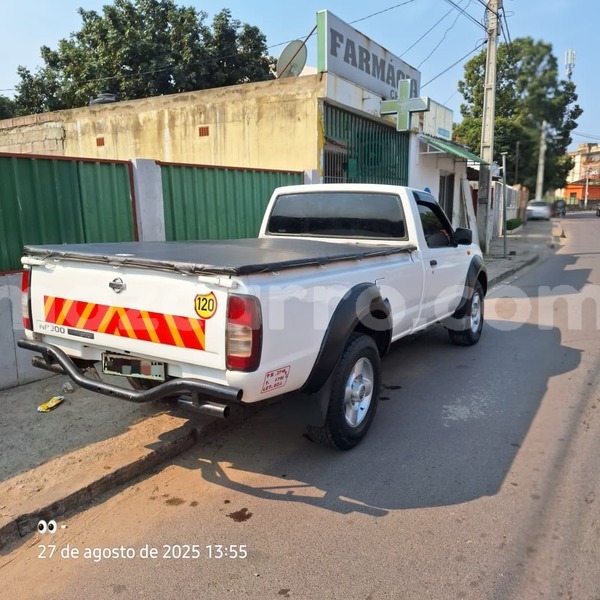 Big with watermark nissan hardbody maputo maputo 39434